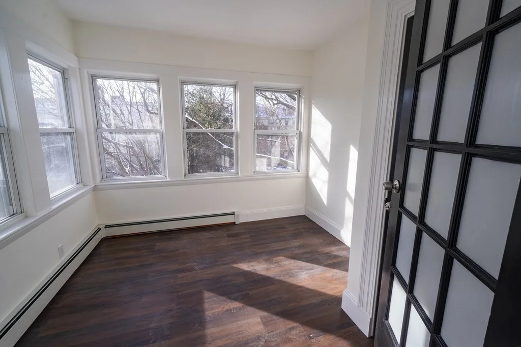 4 bed, 2 bath apartment for rent at 302 Summit Ave Unit 3, Brighton — photo 11 of 14