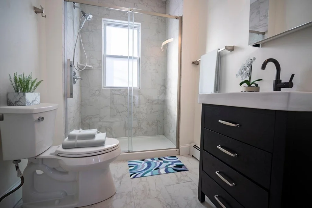 4 bed, 2 bath apartment for rent at 302 Summit Ave Unit 3, Brighton — photo 8 of 14