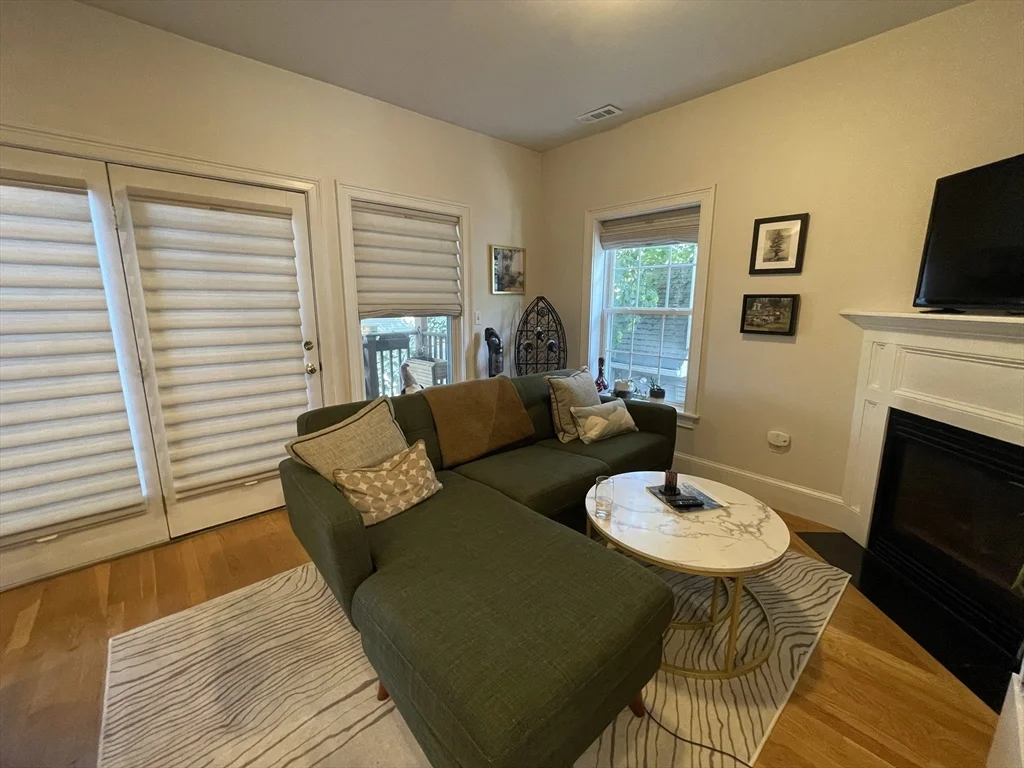 2 bed, 1 bath apartment for rent at 302 W Third St Unit 2, South Boston — photo 1 of 15