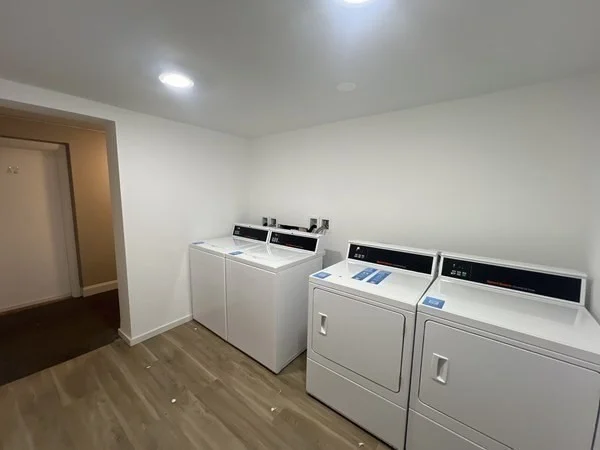 2 bed, 1 bath apartment for rent at 303 Broadway Unit B6, Lynn — photo 17 of 18