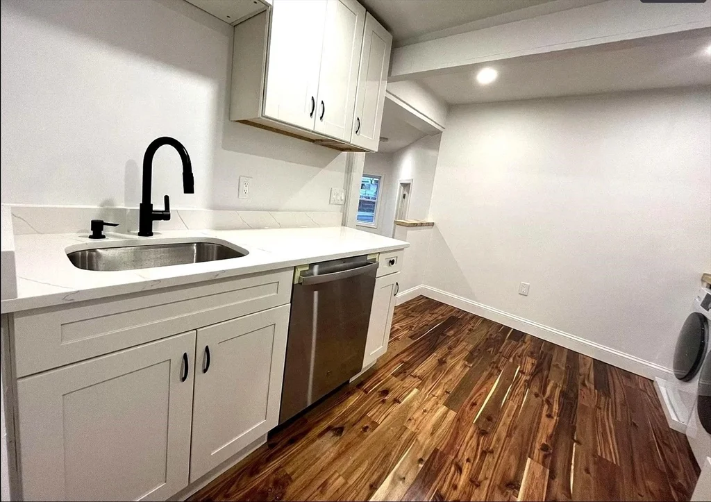 1 bed, 1 bath apartment for rent at 303 Carter St Unit 1, Chelsea