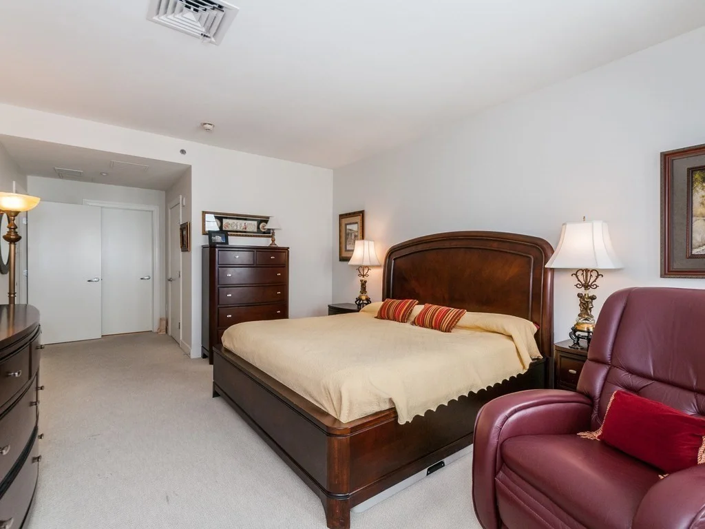 3 bed, 3 bath apartment for rent at 303 Columbus Ave Unit 1005, Back Bay — photo 9 of 12