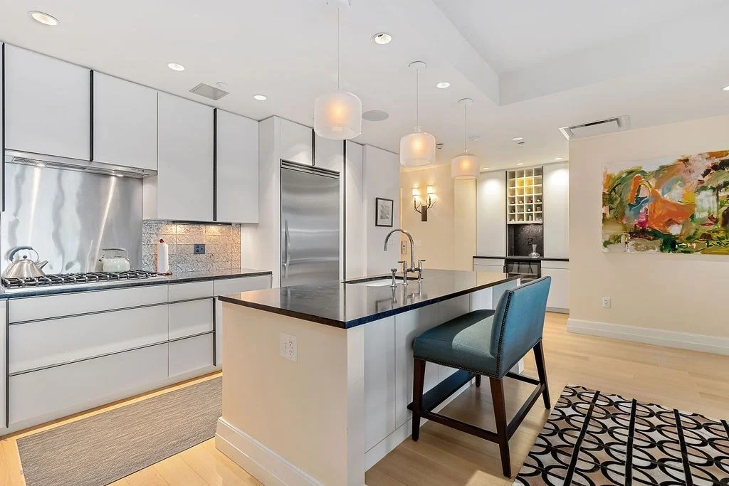 3 bed, 3 bath apartment for rent at 303 Columbus Ave Unit 703, Back Bay — photo 8 of 17