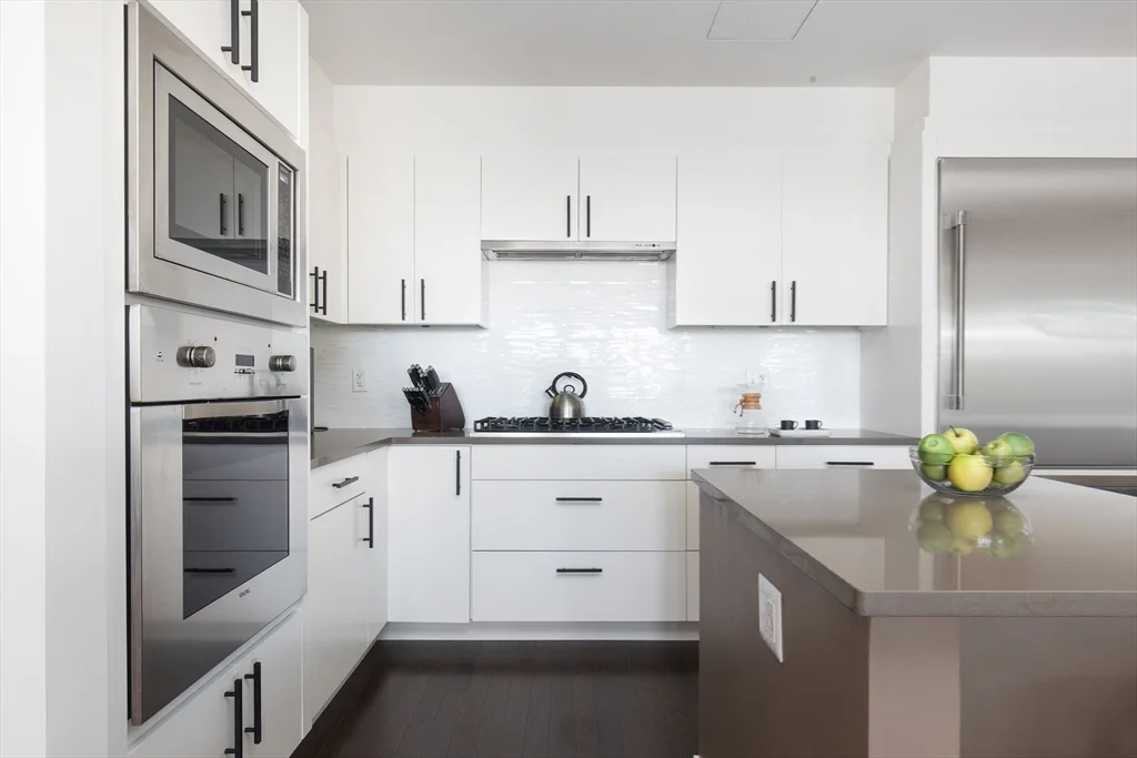 2 bed, 2 bath apartment for rent at 303 Columbus Unit 603, Boston — photo 10 of 22