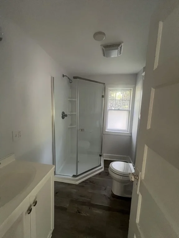 2 bed, 1 bath apartment for rent at 303 Lake Ave N Unit 2, Worcester — photo 5 of 10