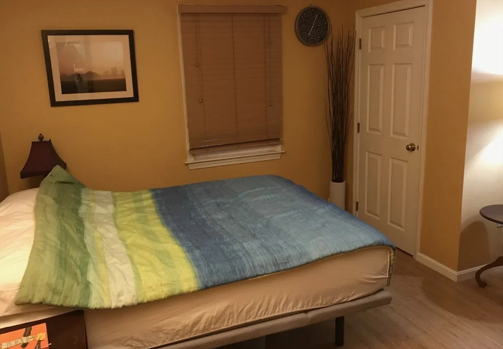 3 bed, 1 bath apartment for rent at 303 Lexington St Unit 303, Watertown — photo 7 of 13