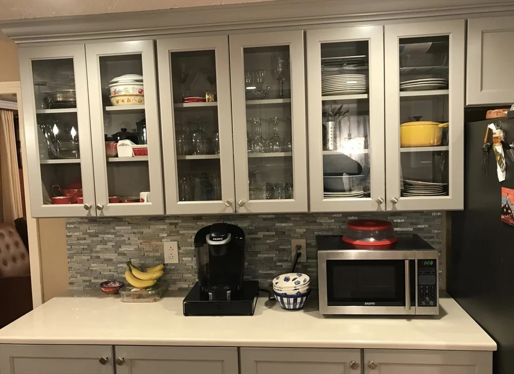 3 bed, 1 bath apartment for rent at 303 Lexington St Unit 303, Watertown — photo 2 of 13