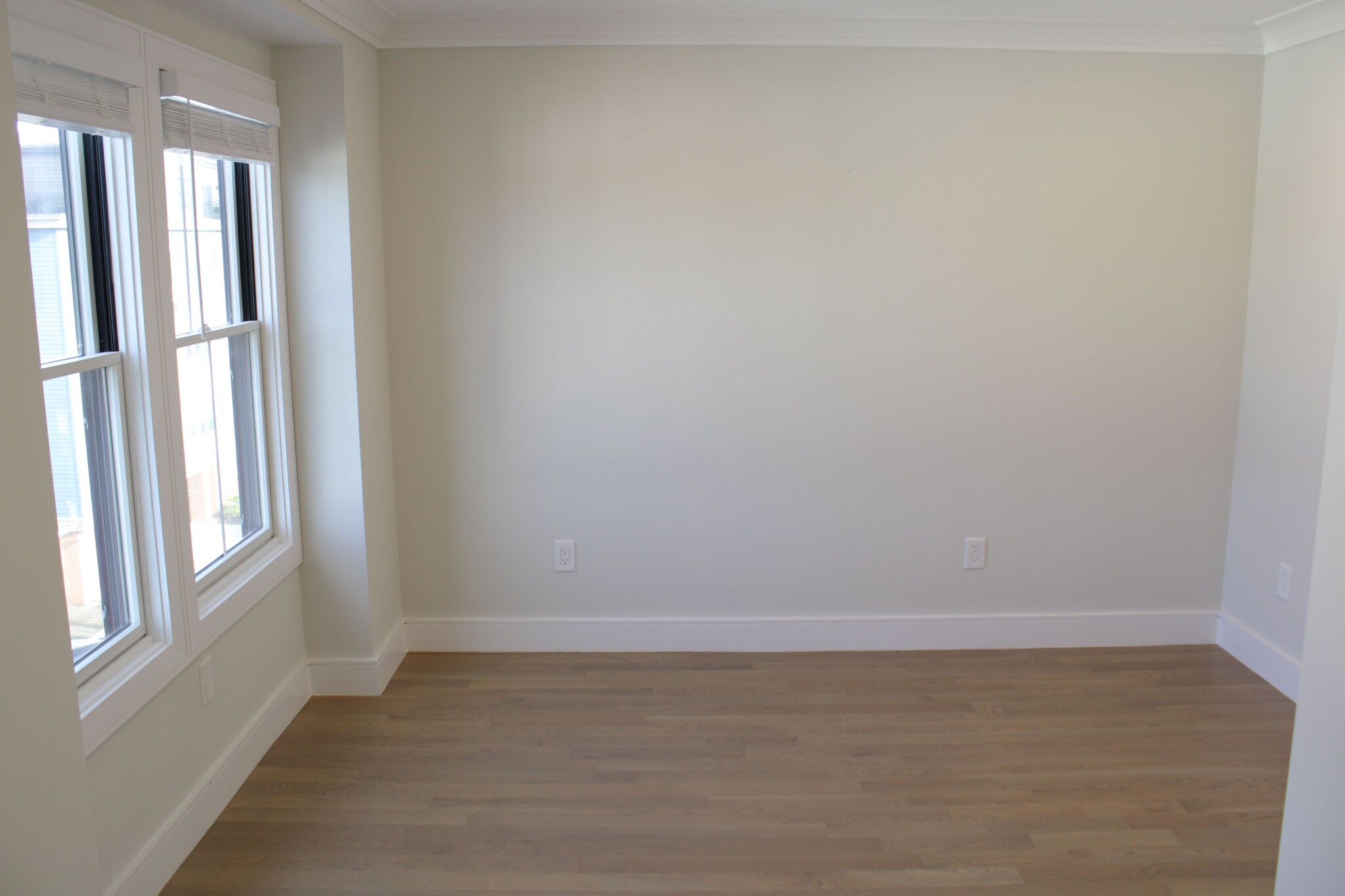 2 bed, 2 bath apartment for rent at 303 Maverick St Unit 4, East Boston — photo 11 of 18