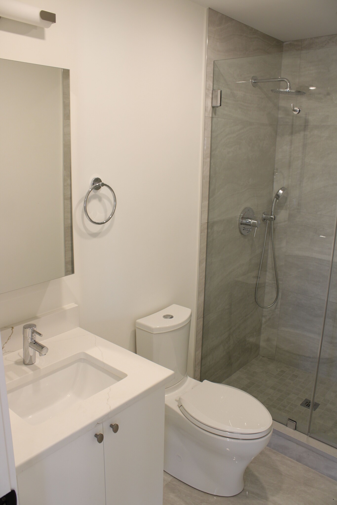 2 bed, 2 bath apartment for rent at 303 Maverick St Unit 4, East Boston — photo 16 of 18