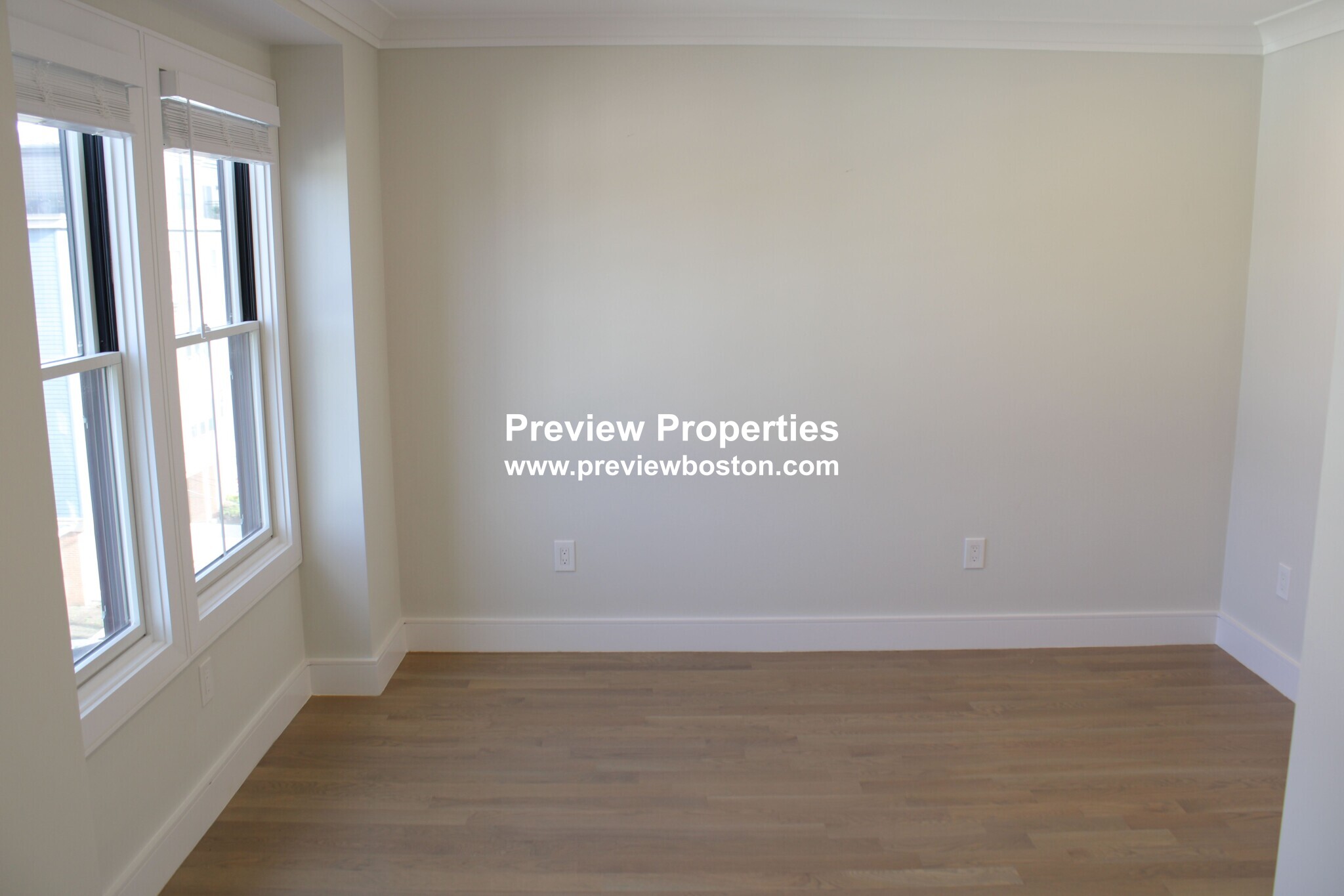 2 bed, 2 bath apartment for rent at 303 Maverick St Unit 4P, East Boston — photo 3 of 20