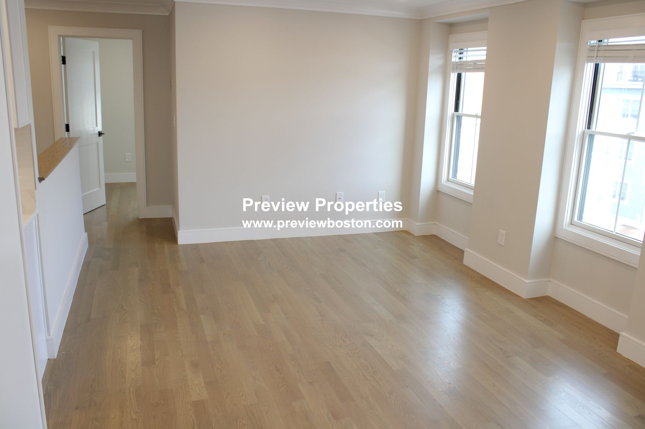 2 bed, 2 bath apartment for rent at 303 Maverick St Unit 4P, East Boston — photo 4 of 20