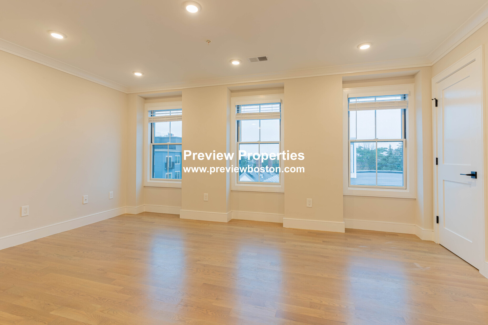 2 bed, 2 bath apartment for rent at 303 Maverick St Unit 4P, East Boston — photo 14 of 20