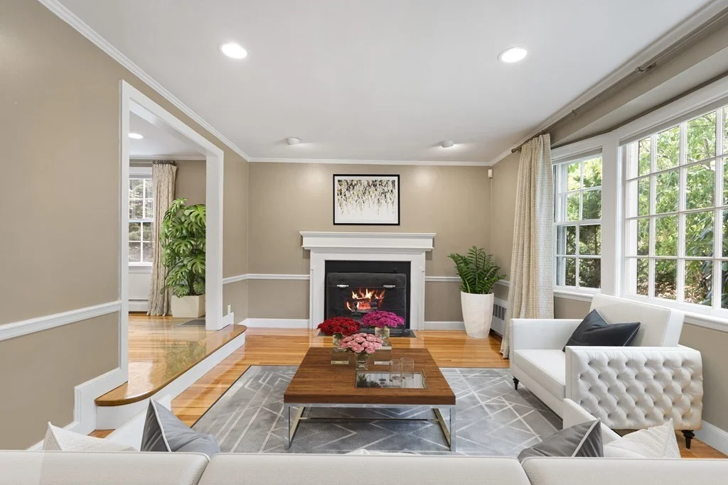 5 bed, 3 bath apartment for rent at 303 Upland Ave, Newton Highlands — photo 1 of 20