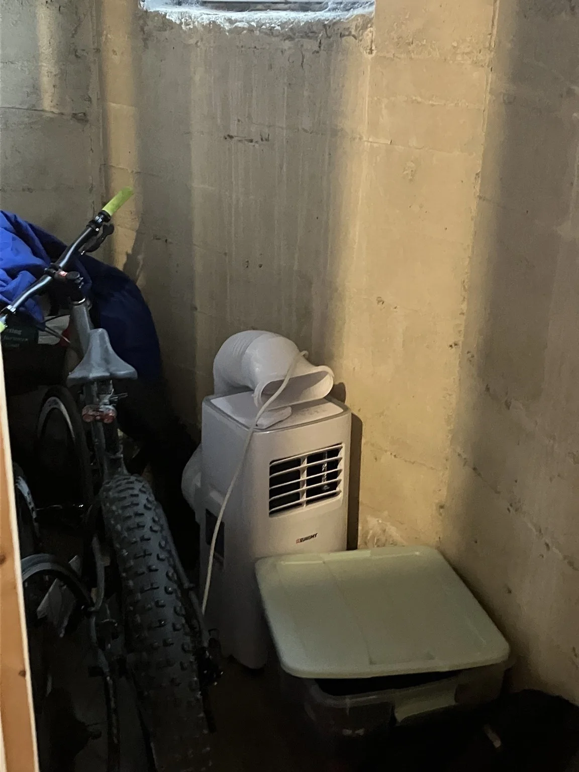 2 bed, 1 bath apartment for rent at 304 Allston St Unit 1, Cambridgeport — photo 14 of 16