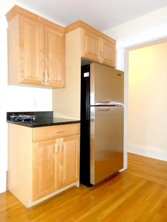 2 bed, 1 bath apartment for rent at 304 Allston St Unit 4, Cambridgeport — photo 6 of 20