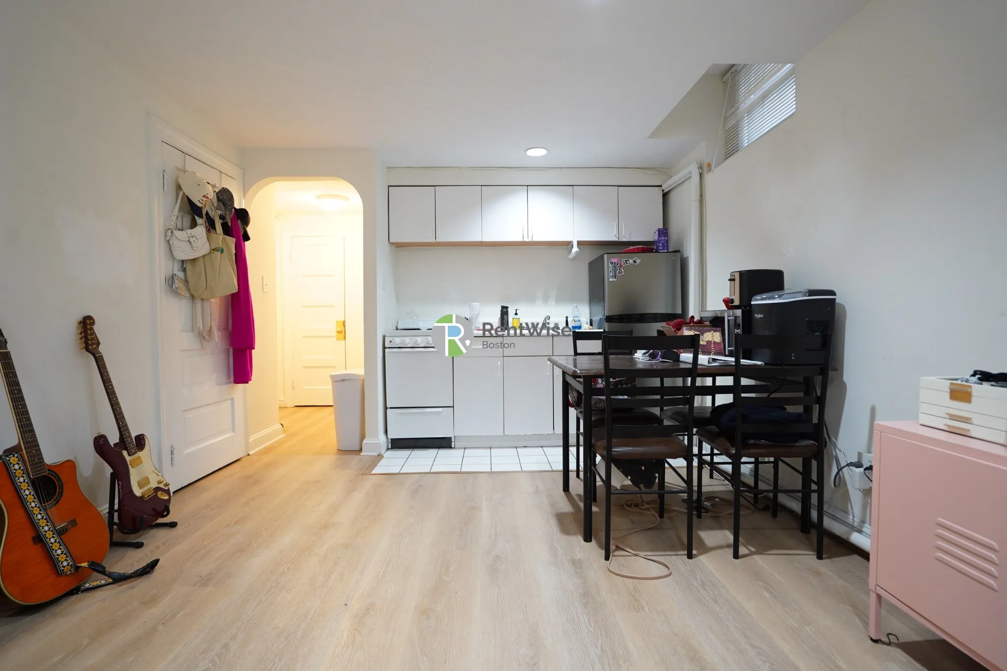 Studio bed, 1 bath apartment for rent at 304 Berkeley St Unit 1-1, Back Bay — photo 4 of 16