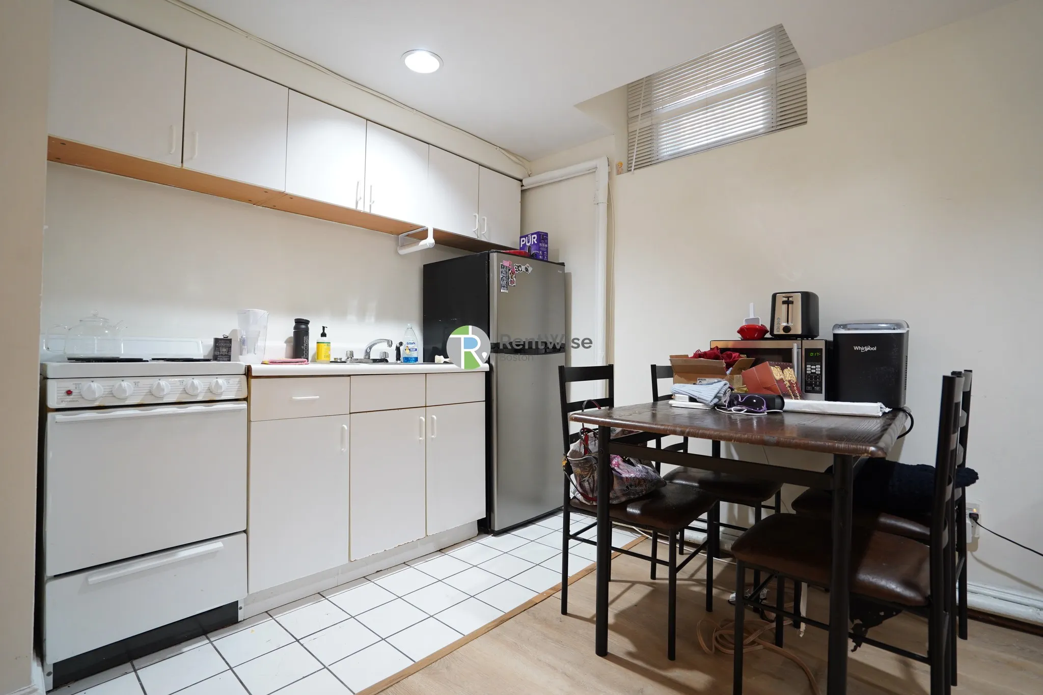 Studio bed, 1 bath apartment for rent at 304 Berkeley St Unit 304-1, Back Bay — photo 4 of 19