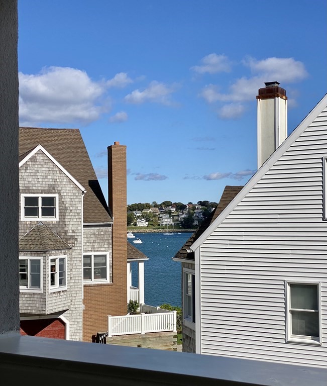 2 bed, 2 bath apartment for rent at 304 Commodore Ct Unit 304, Spinnaker Island — photo 6 of 18