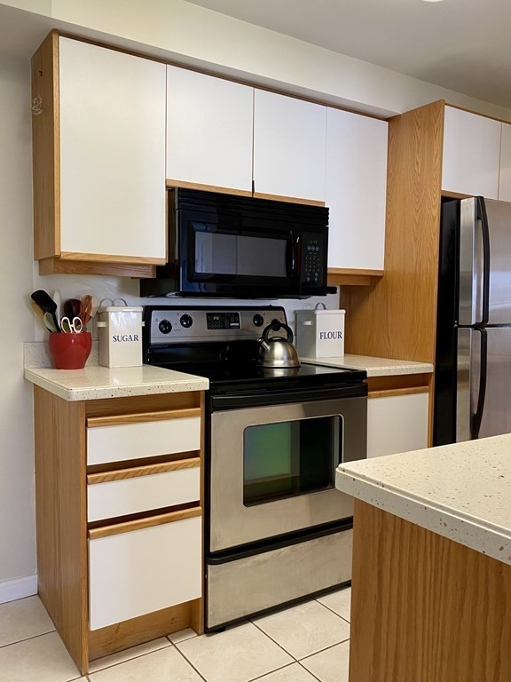 2 bed, 2 bath apartment for rent at 304 Commodore Ct Unit 304, Spinnaker Island — photo 12 of 18