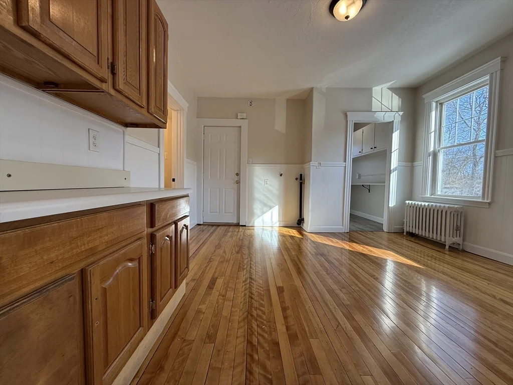 2 bed, 1 bath apartment for rent at 304 Lovell St Unit 2, Worcester — photo 10 of 13
