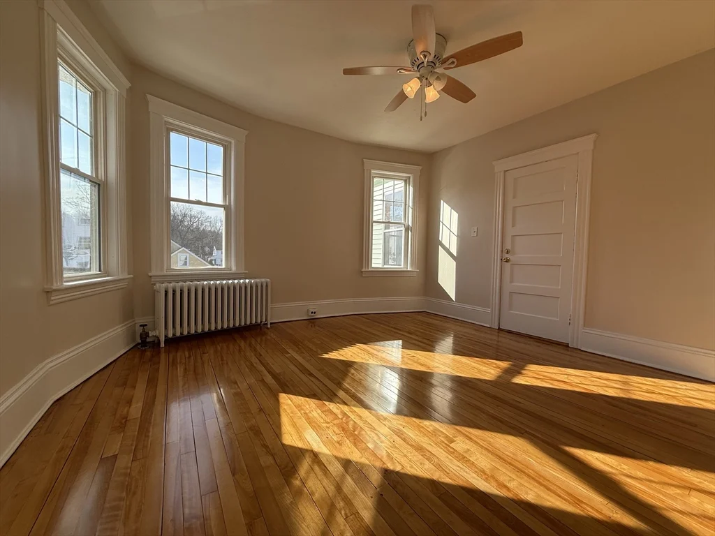 2 bed, 1 bath apartment for rent at 304 Lovell St Unit 2, Worcester — photo 2 of 13