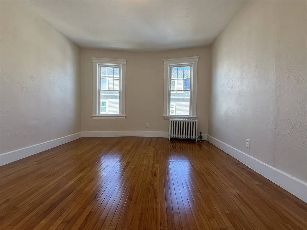 2 bed, 1 bath apartment for rent at 304 Lovell St Unit 2, Worcester — photo 6 of 13