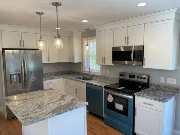 3 bed, 2 bath apartment for rent at 304 Old Center, Middleboro — photo 3 of 31