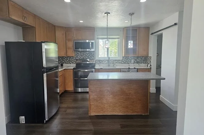 3 bed, 1 bath apartment for rent at 304 Wood St Unit 2, Charlestown — photo 7 of 28