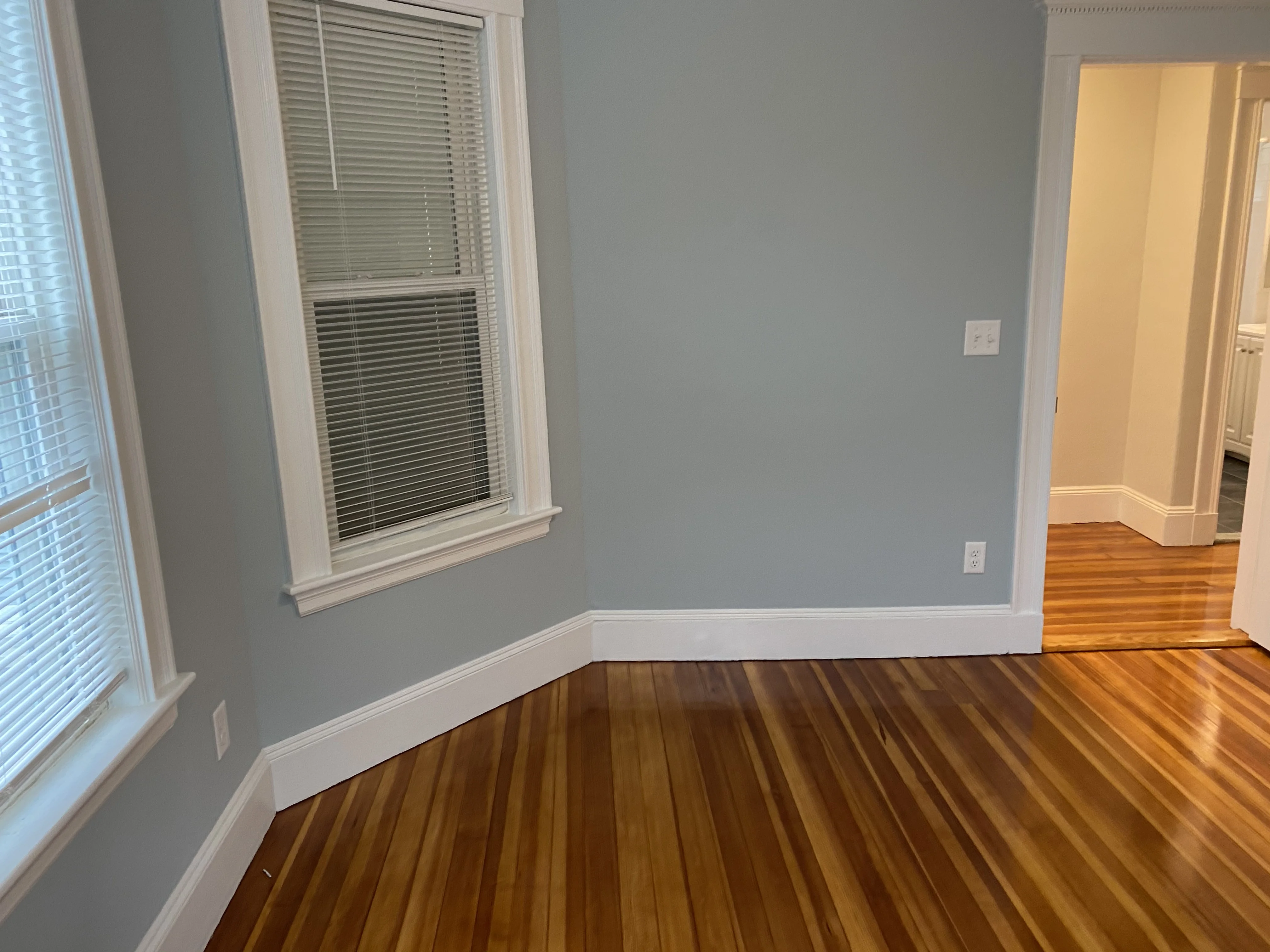 4 bed, 2 bath apartment for rent at 305 Highland Ave Unit 3, Powder House Square — photo 11 of 20