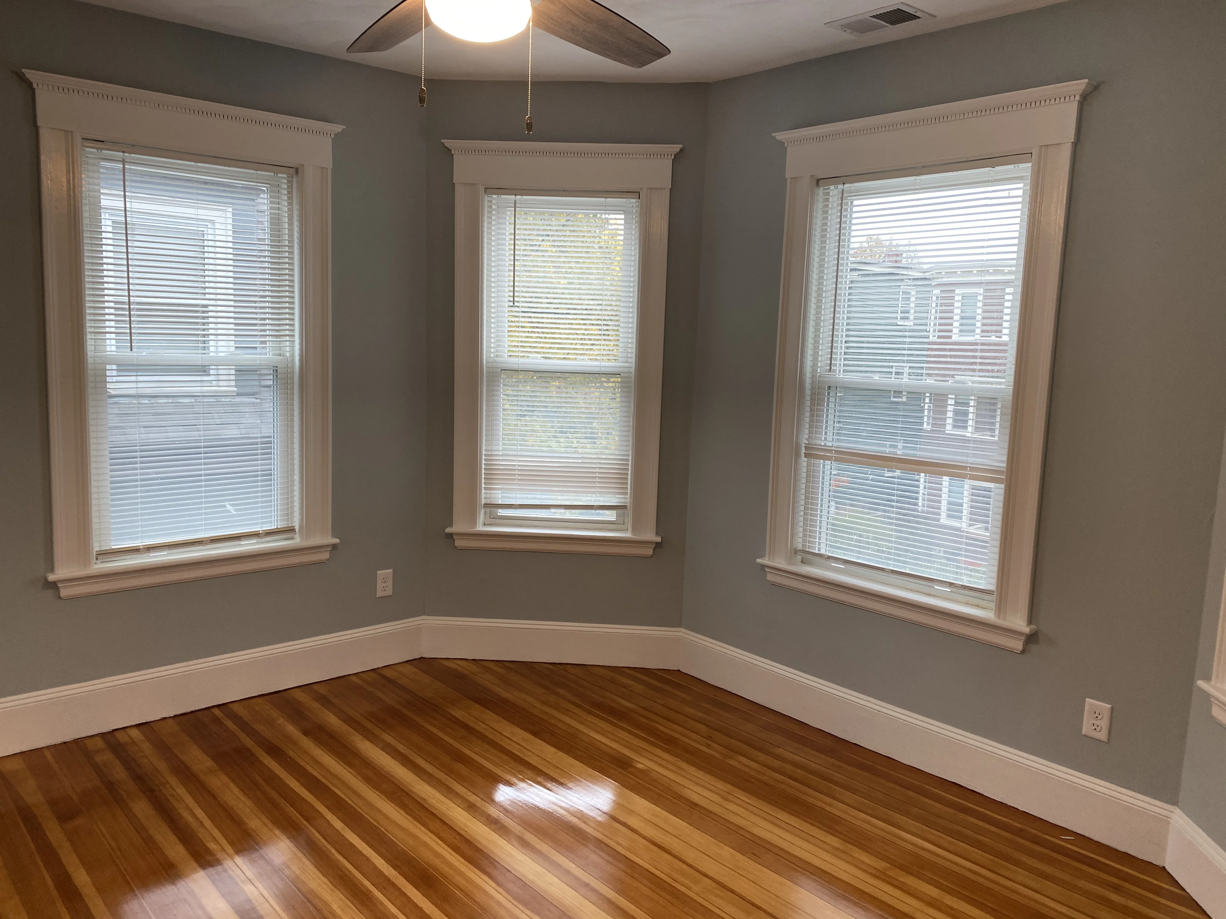 4 bed, 2 bath apartment for rent at 305 Highland Ave Unit 3, Powder House Square — photo 8 of 20