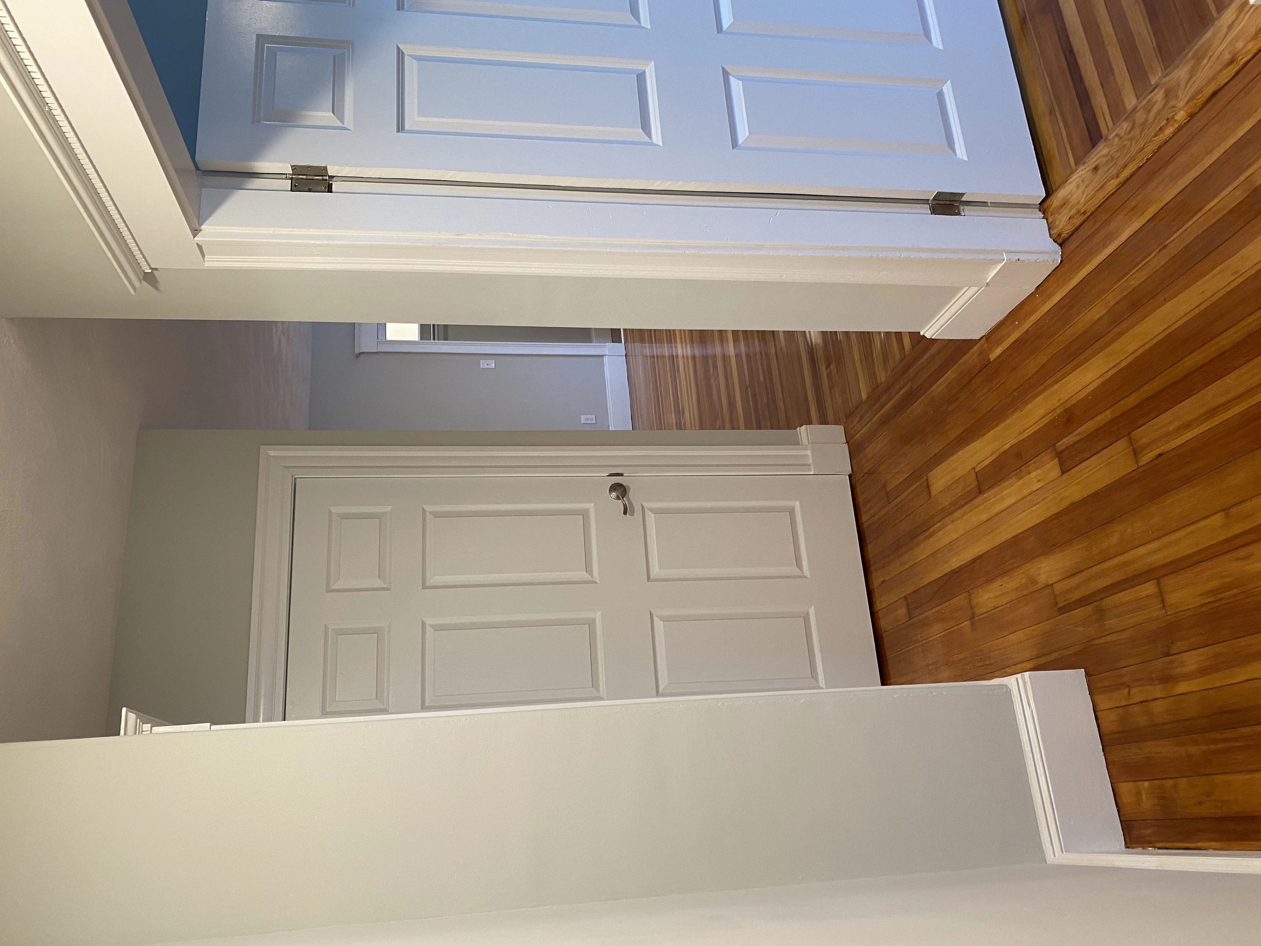 4 bed, 2 bath apartment for rent at 305 Highland Ave Unit 3, Powder House Square — photo 2 of 20