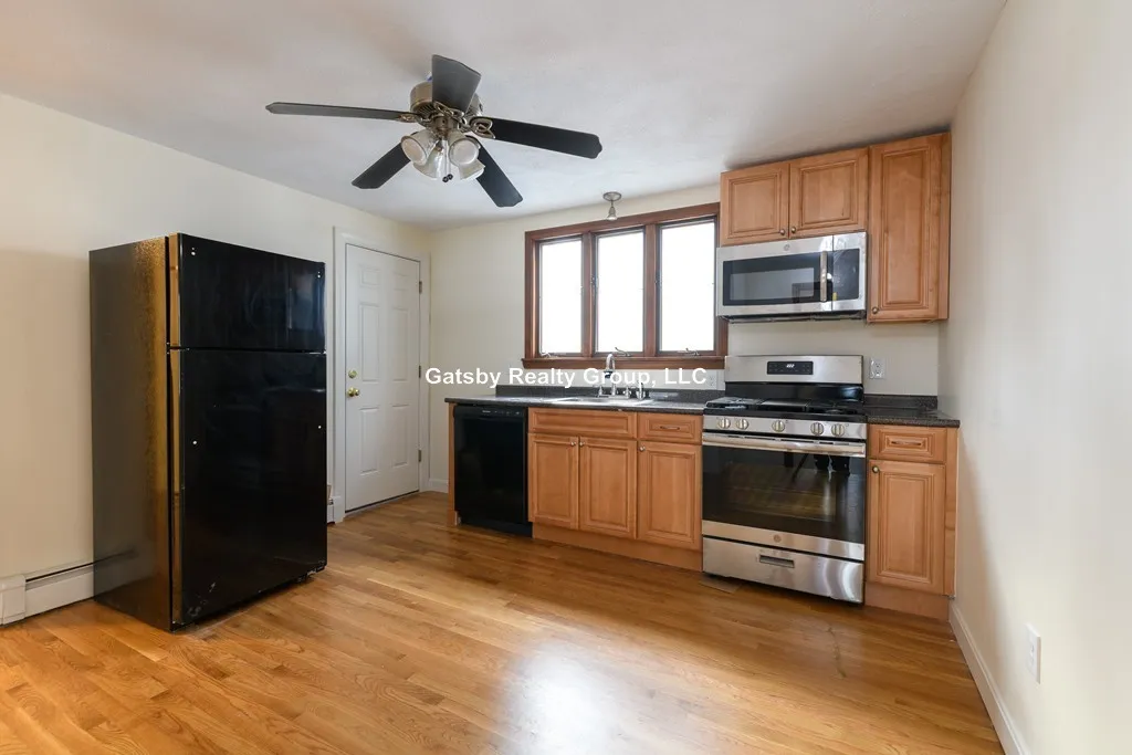 4 bed, 2 bath apartment for rent at 305 Hurley St Unit 2, East Cambridge — photo 3 of 9