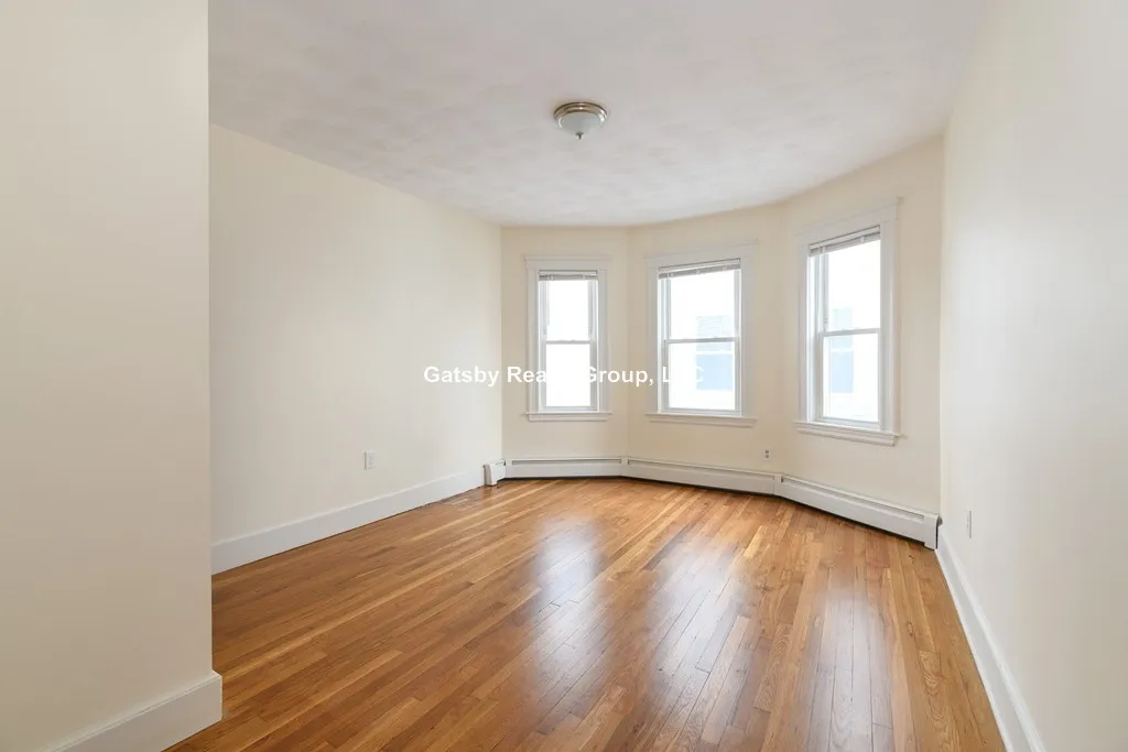 4 bed, 2 bath apartment for rent at 305 Hurley St Unit 2, East Cambridge — photo 4 of 9