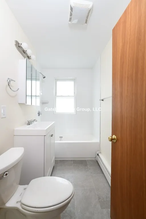 4 bed, 2 bath apartment for rent at 305 Hurley St Unit 2, East Cambridge — photo 8 of 9