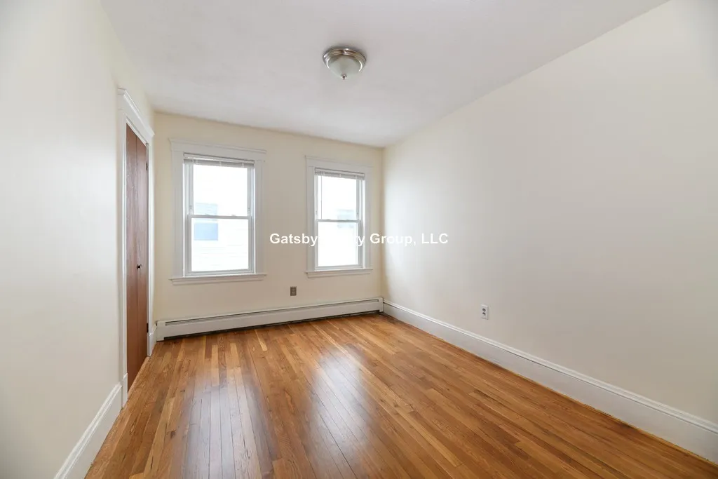 4 bed, 2 bath apartment for rent at 305 Hurley St Unit 2, East Cambridge — photo 5 of 9