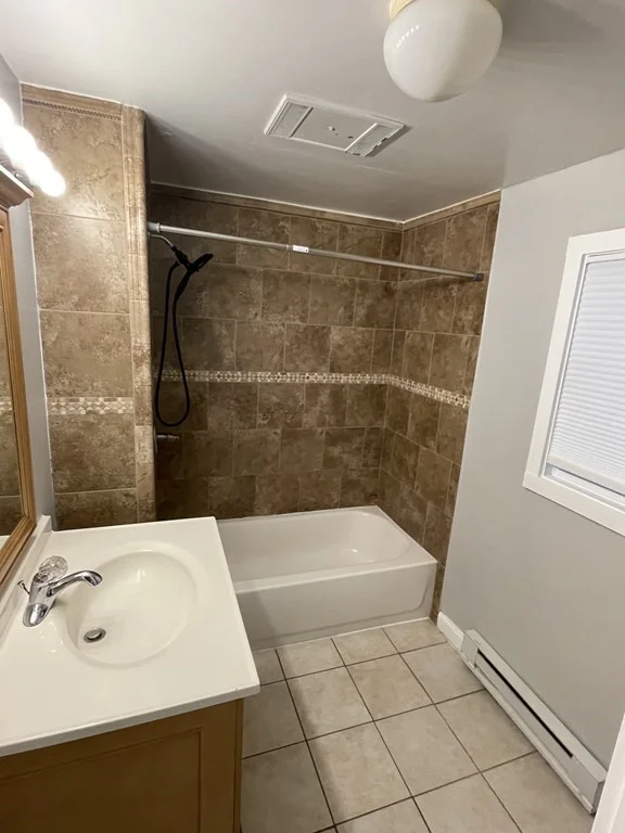 2 bed, 1 bath apartment for rent at 305 Main Unit 1, Milford — photo 5 of 10