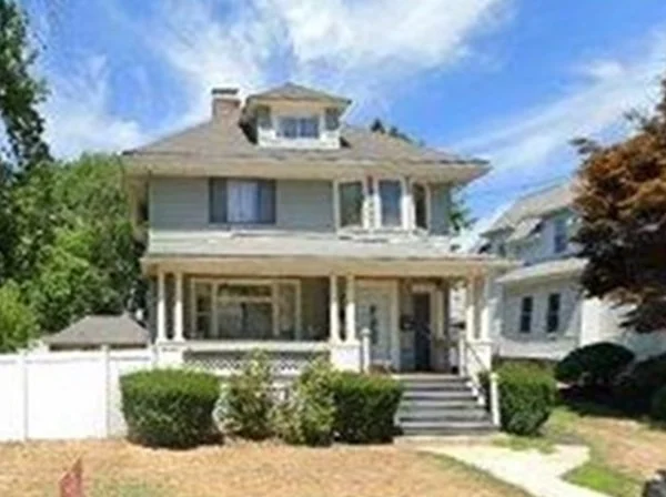 2 bed, 1 bath apartment for rent at 305 Main Unit 1, Milford