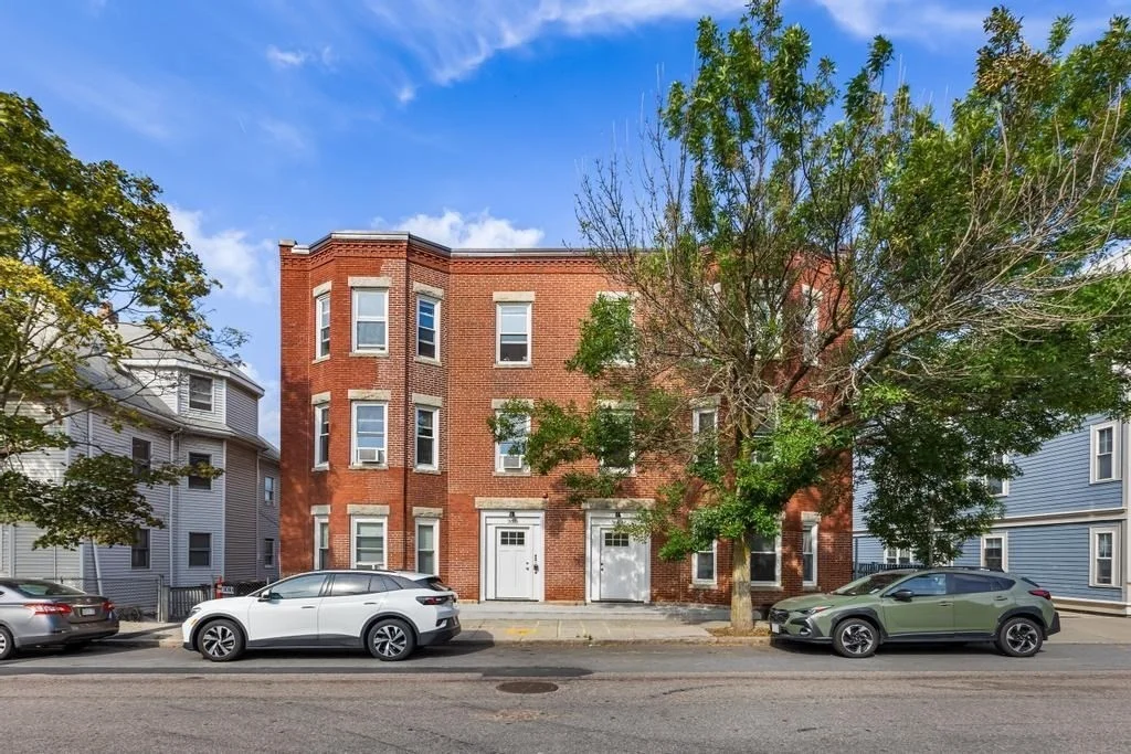 3 bed, 1 bath apartment for rent at 305 Medford St Unit 1, Winter Hill — photo 1 of 21