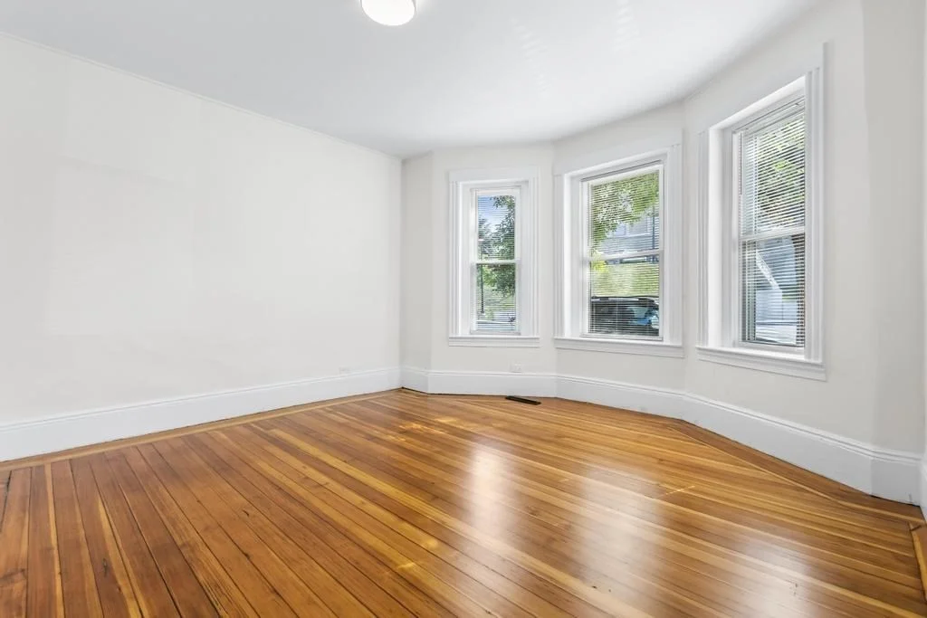 3 bed, 1 bath apartment for rent at 305 Medford St Unit 1, Winter Hill — photo 8 of 21