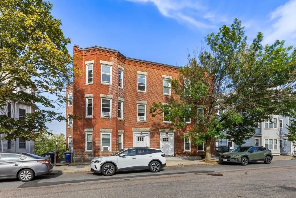 3 bed, 1 bath apartment for rent at 305 Medford St Unit 1, Winter Hill — photo 19 of 21