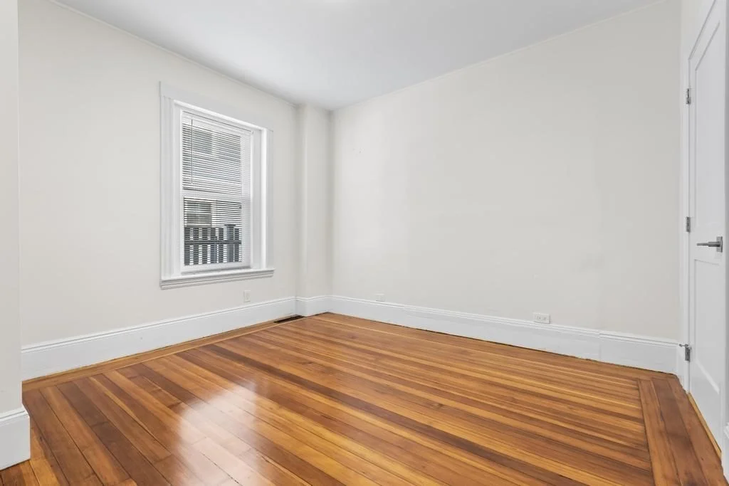 3 bed, 1 bath apartment for rent at 305 Medford St Unit 1, Winter Hill — photo 10 of 21