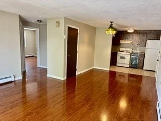 2 bed, 1 bath apartment for rent at 305 Pine St Unit 12, Highlands — photo 4 of 19