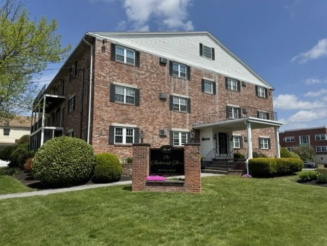 2 bed, 1 bath apartment for rent at 305 Pine St Unit 12, Highlands — photo 1 of 19