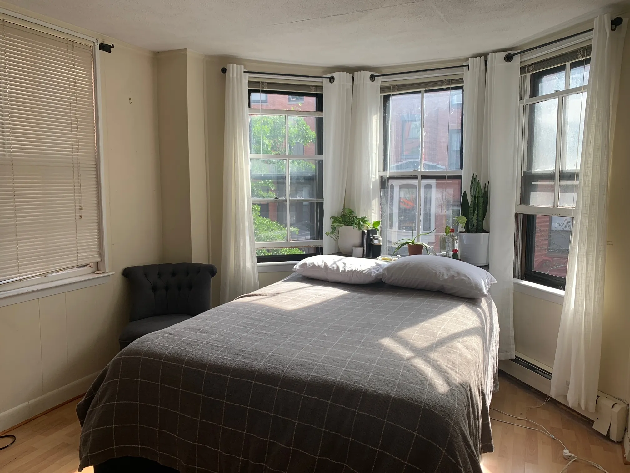 2 bed, 1 bath apartment for rent at 305 Shawmut Ave Unit 4, South End — photo 7 of 12