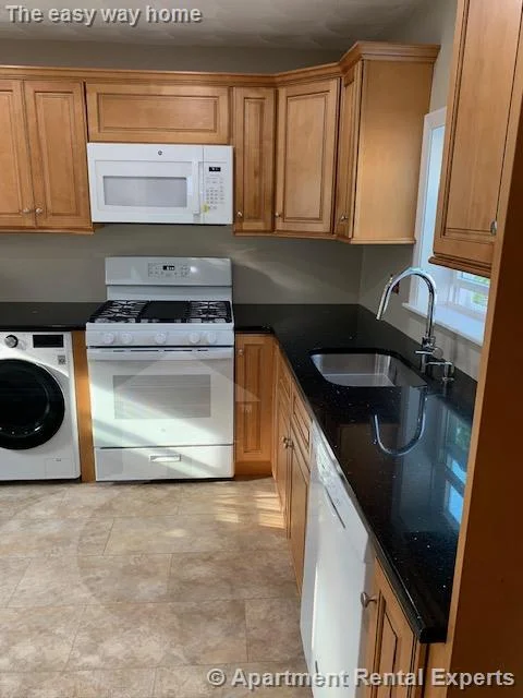 2 bed, 1 bath apartment for rent at 305 Washington St Unit 2, Union Square — photo 10 of 21