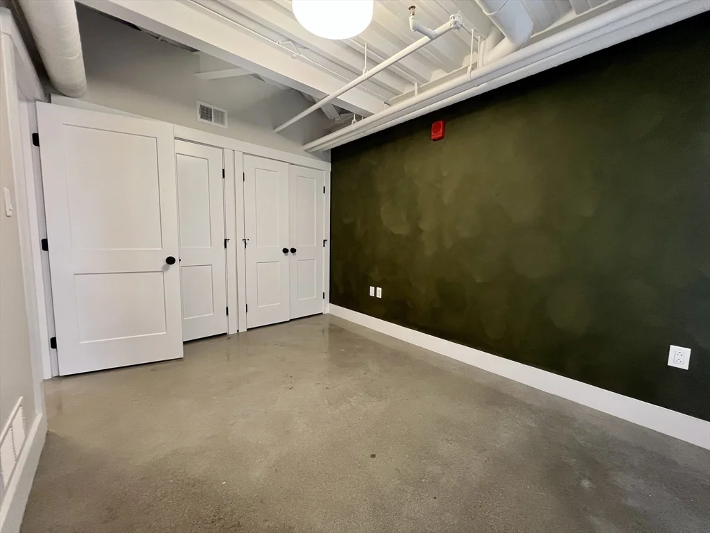 1 bed, 1 bath apartment for rent at 305 Webster Ave Unit 105, Inman Square — photo 5 of 10