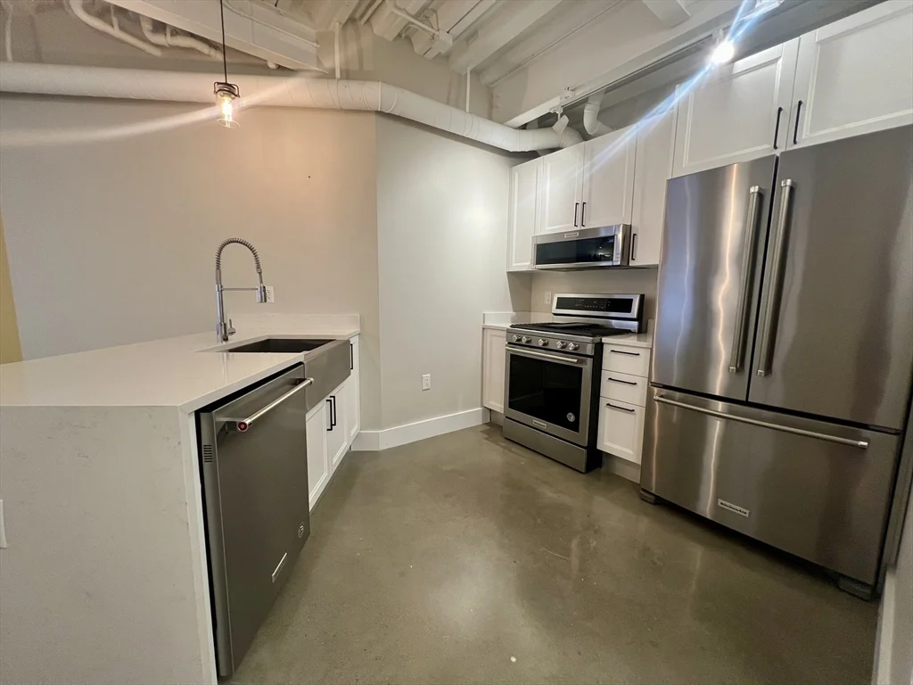 1 bed, 1 bath apartment for rent at 305 Webster Ave Unit 105, Inman Square — photo 4 of 10