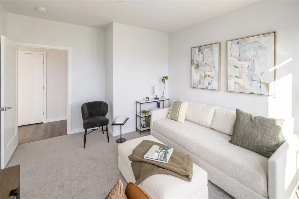 3 bed, 2 bath apartment for rent at 305 Winter St Unit 627, Piety Corner — photo 6 of 17