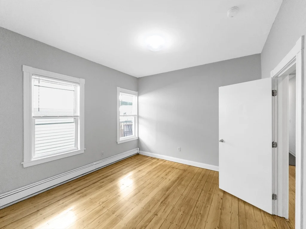 3 bed, 1 bath apartment for rent at 306 Centre St Unit 1, Jamaica Plain — photo 13 of 21