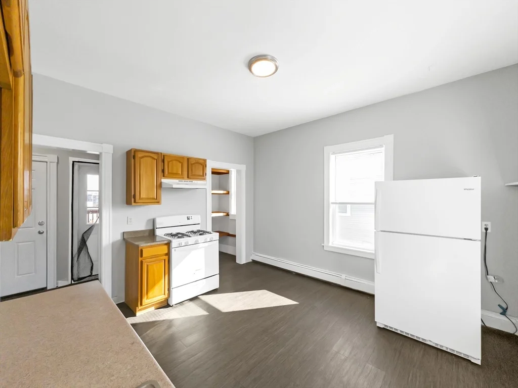 3 bed, 1 bath apartment for rent at 306 Centre St Unit 3, Jamaica Plain — photo 20 of 21